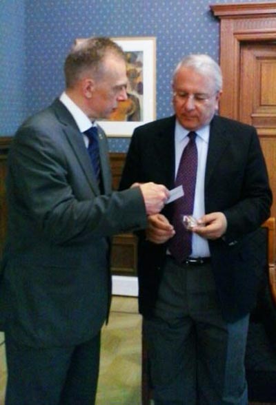 Председатель кипрского отделения ИППО-Буланов Л.А. и Посол Республики Кипр- Леонидас Маркидис
