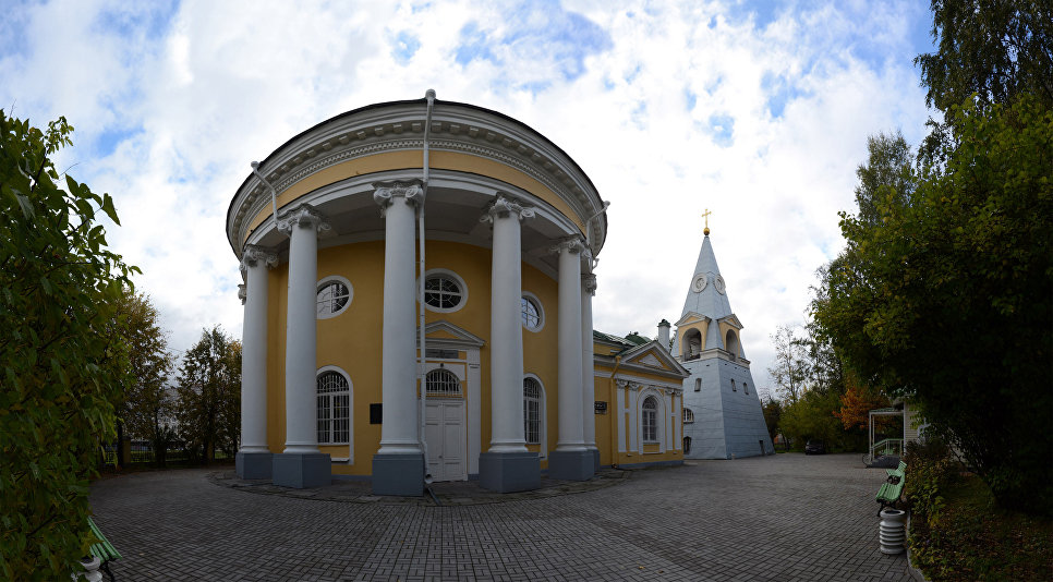 Троицкая церковь "Кулич и пасха" в Санкт-Петербурге