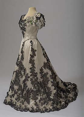 Платье бальное императрицы Александры Федоровны  Австрия, Вена 1900–1901 Мастерская «G. & E. Spitzer»   