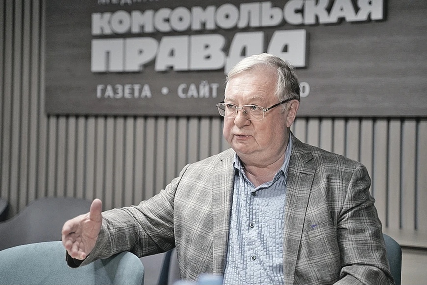 Сергей Степашин в редакции «Комсомолки»: - Нам не надо было выводить войска из Германии. Или сделать это после Америки.  Фото: Светлана МАКОВЕЕВА.