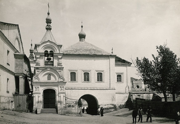 Никольская церковь на вратах, 1913 г. Из коллекции фотографий ИППО в Государственном музее истории религии, Санкт-Петербург