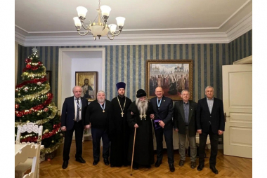 Слева направо: Сергей Савин, Игорь Смолькин, протоиерей Александр Короплясов, протоиерей Олег Теор, Владислав Туманов, Игорь Лагунин, Александр Голышев