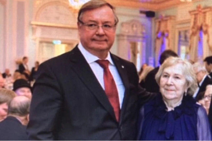 Сергей Степашин с мамой - Людмилой Сергеевной. Фото: Личный архив героя публикации.