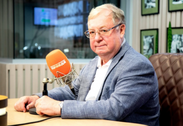 Экс-премьер России Сергей Степашин. Фото Оксаны ЗУЙКО.