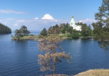 Остров Валаам: окруженный водами озера Никольский скит