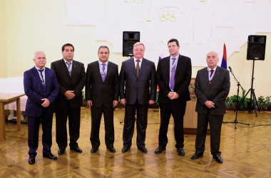 С. В. Степашин с членами Армянского отделения ИППО