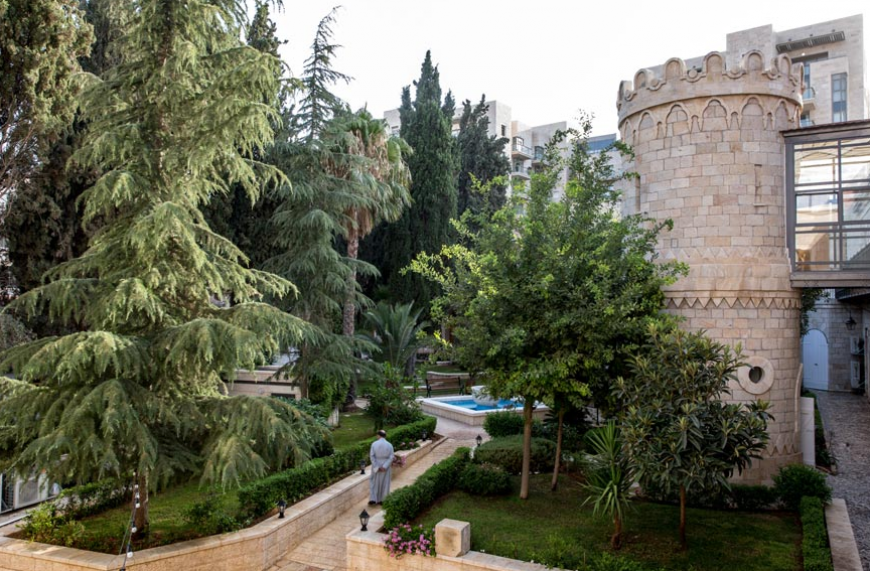 Сергиевское подворье по праву считается жемчужиной, одним из выдающихся архитектурно-строительных объектов Иерусалима