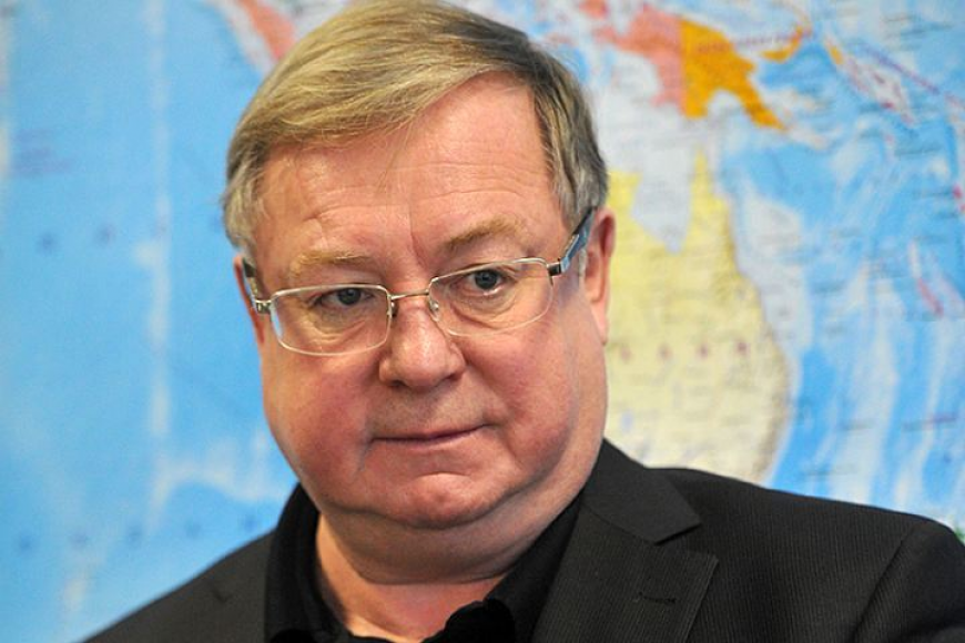 Экс-премьер, президент Российского книжного союза в эфире Радио «Комсомольская правда» прокомментировал новость об уходе из жизни писателя Фазиля Искандера. Фото: Владимир ВЕЛЕНГУРИН, «Комсомольская правда» Экс-премьер, президент Российского книжного союза в эфире Радио «Комсомольская правда» прокомментировал новость об уходе из жизни писателя Фазиля Искандера. Фото: Владимир ВЕЛЕНГУРИН, «Комсомольская правда»