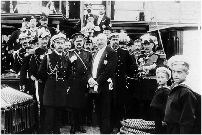 Император Николай II с президентом Франции Феликсом Фором, 1896 г.