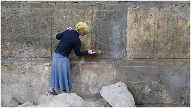 Стена плача открывает свои секреты. Фото: Амит Шааби