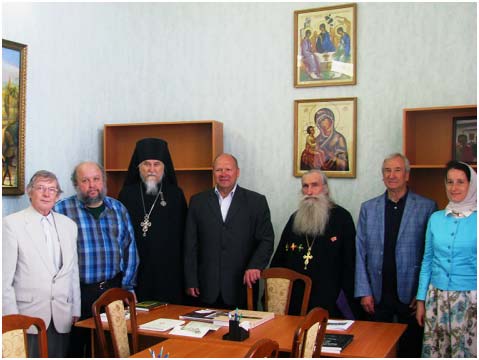 Члены псковского отделения Императорского Палестинского общества в Псково-Печерском монастыре