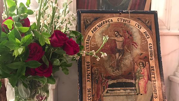 Фото: РИА Новости, Михаил Алаеддин. Пасхальная служба в женском монастыре Божьей Матери в сирийском городе Сайдная