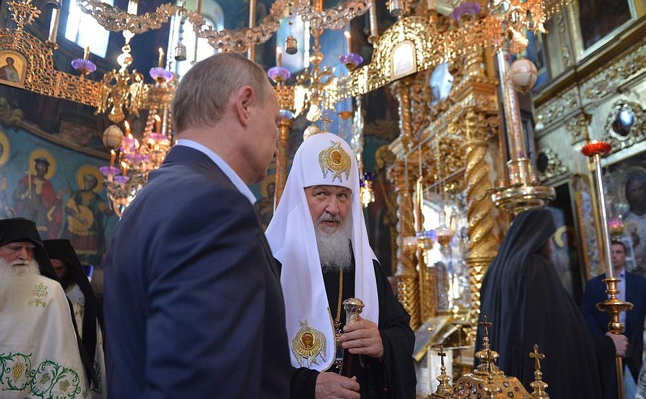 С Патриархом Московским и всея Руси Кириллом во время посещения Русского на Афоне Свято-Пантелеимонова монастыря