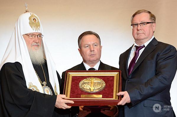 патриарх-кирилл-вручил-награды-сергею-степашину-нилу-ушакову-наталья-лебедева-российс-12155108.jpg